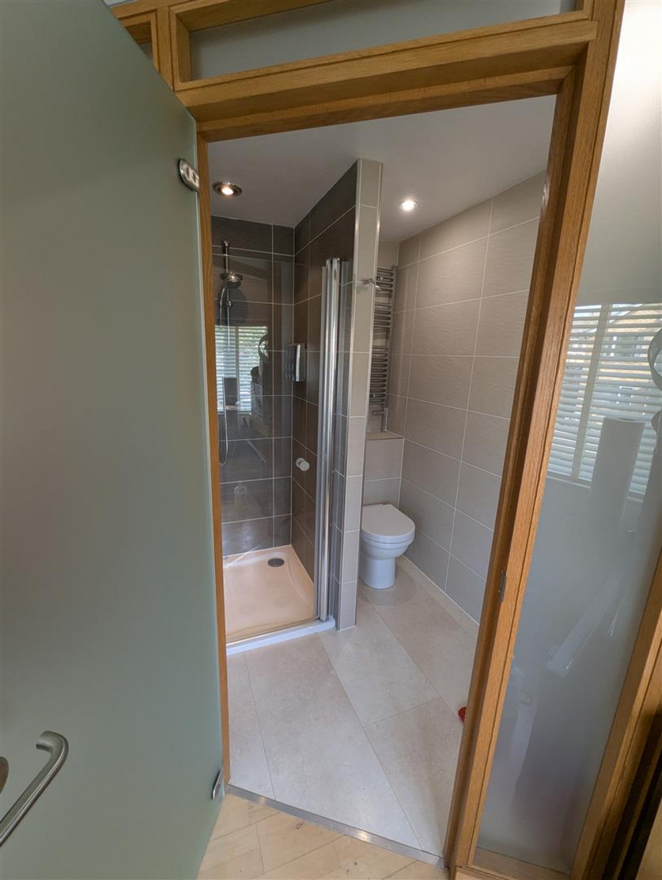 En-suite 1.jpg